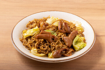 ホルモン焼きそば