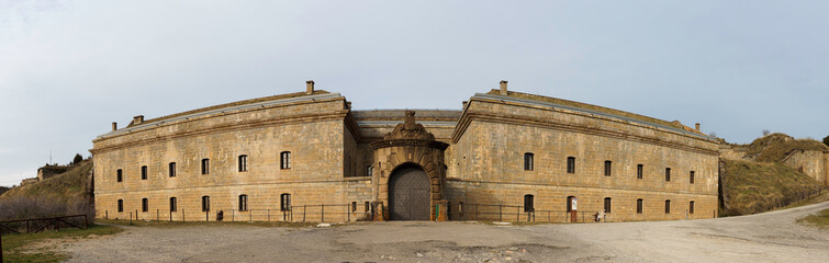 Fototapeta na wymiar View of the entrance gate to the old Rapitan Artillery Fort, in Jaca (Spain). 
