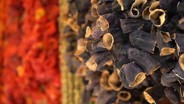 Vegetables are strung on ropes and dried under the sun in summer. Dried vegetables are a good option for cooking in winter.