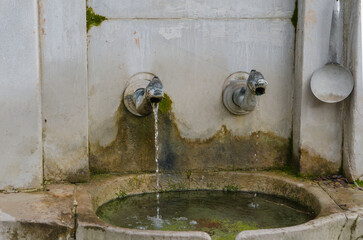 Bronze alloy pure water source