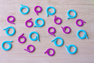 Plastic Circle Stitch Markers Scattered