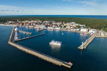 Foto op Plexiglas Port hel peniinsula in Poland.. Aerial view of Hel Peninsula in Poland, Baltic Sea and Puck Bay . Hel city .Photo made by drone from above. Hel seaport © Chawran