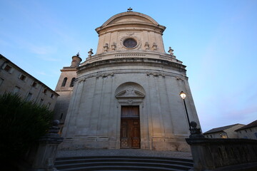 Fototapeta na wymiar Iglesia de San Esteban, Uzès, Francia