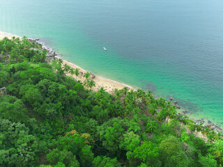 toma aerea de playa el caballo, en puerto vallarta jalisco mexico