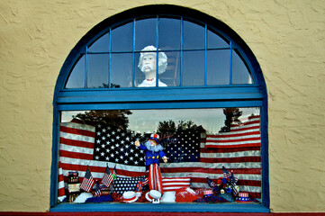 Window display with Mark Twain and patriotic 4th of July theme, Angels Camp, Sierra Foothills, California 