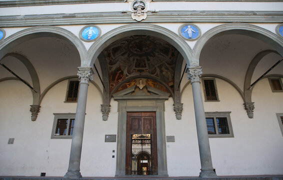 Museo de los Inocentes, Plaza de la Santísima Anunciada, Florencia, Italia