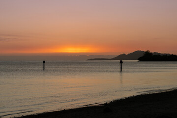 Sunset at Maunalua Bay Beach Park, Hawaii Kai, Honolulu Oahu. 