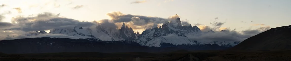 Foto op Plexiglas Cerro Torre Peaks around El Chaltén city in National park Los Glaciares. Mountain range around Cerro Torre. Wild Patagonia during winter. 