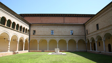 Fototapeta premium Museo Dante, Claustro Franciscanos, Rávena, Italia