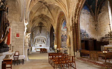 Basílica San Pedro, Aviñón, Francia