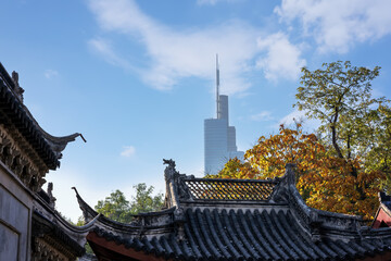 Fototapeta na wymiar Outdoor Chinese style garden autumn street view
