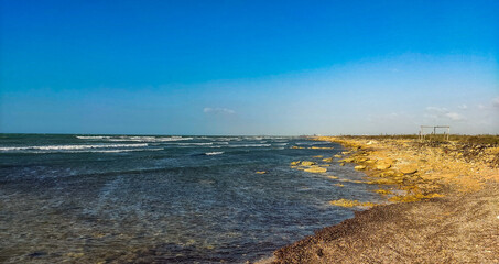 paisajes agrestes en la alta guajira colombiana, puerto bolivar, uribia, la guajira, 