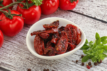 Sun dried tomato with olive oil