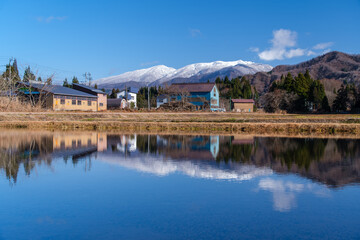 Fototapeta premium 映る冬景色