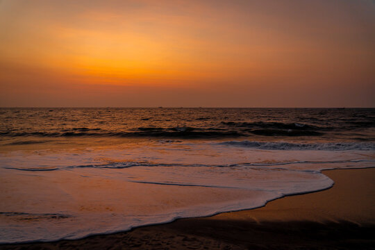 Mystic Sunset View at Alleppey (Alappuzha) Beach, Kerala © CLICK ON THE WAY