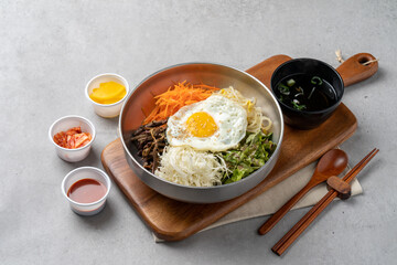 Korean food, snack, gimbap, bulgogi, rice bowl, bibimbap, stir-fried spicy pork, cheese, flying fish roe, rice cake, dumpling soup, tteokbokki, sundae, and Rabokki