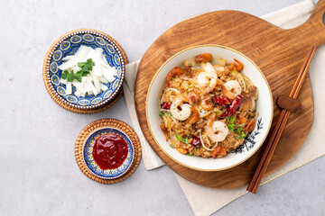 Beef, rice noodles, side dishes, drinks, menbosa, Thai food, fried rice, Vietnamese food, kaopat, pad thai, Heo Hyang ganji