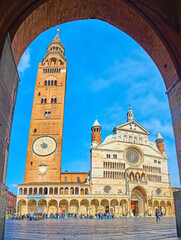 Cremona Cathedral through the arch, Italy - obrazy, fototapety, plakaty