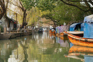 Obraz premium Traditional scenery of the ancient water town of Zhouzhuang in Shanghai, China