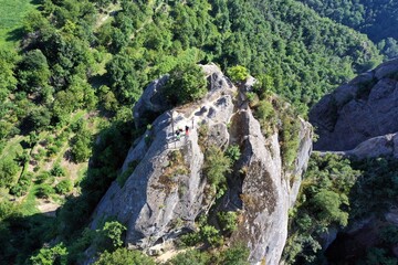 Obraz premium Modena, Vignola, Roccamalatina, Italy - The pinnacles of rocks stand out in the Park of Sassi di Rocca Malatina 