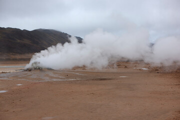Obraz premium Iceland geothermal area Hveragerdi on a cloudy summer day.