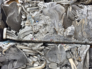 Compressed aluminum, metal recycling