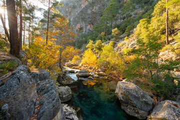 Yazili Canyon ( Yazili Kanyon )  is in the Sutculer, Isparta,with its lakes and the picturesque views of the area, and also the rich variety of flora and fauna.