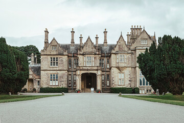 Fototapeta na wymiar Big old mansion in Ireland. Muckross house
