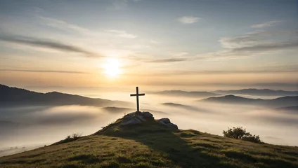 Foto op Plexiglas Krzyż na wzgórzu o wschodzie słońca © MS