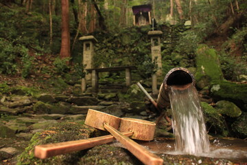 Waschstelle bei einem Schreins in Japan - shrine in japan