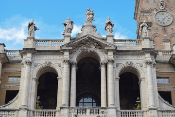 Fototapeta na wymiar Basílica Santa María la Mayor en Roma