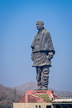 Full size photo of Sardar Vallabhbhai Patel Statue of unity-World's tallest statue with clear blue sky background.