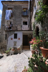 Fototapeta na wymiar old stone house in the village