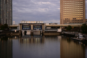 天王洲水門夕景