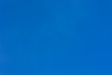 Cielo azul con pocas nubes - obrazy, fototapety, plakaty
