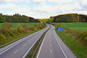 Autobahn leer