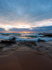 Obraz premium Sunrise view from Avalon Beach, Sydney, Australia.