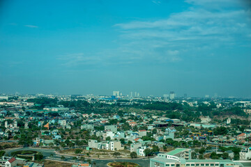 Dry haze combined with strong winds and low-level pollutants cause us to breathe in, affecting our health. Therefore, at this time, many people will have cough, stuffy nose, and difficulty breathing