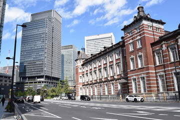 Fototapeta na wymiar Cityscape in front of Tokyo Station (Marunouchi), Japan