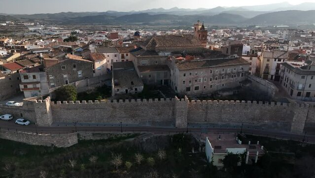 Muralla y exteriores de la ciudad de Segorbe en Castellon
