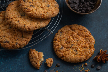 Chocolate chips oatmeal cookies