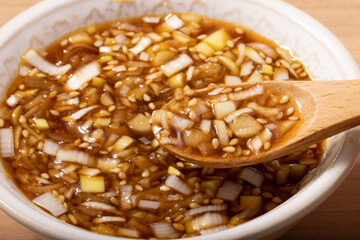 ネギだれ（ねぎ　醤油　酢　砂糖　ごま）