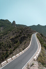 road to the mountains 