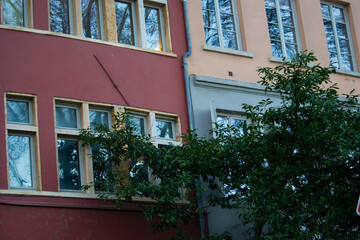 Promenade dans plusieurs quartiers de LYON. 
Ville des lumières sous Ojectifs.