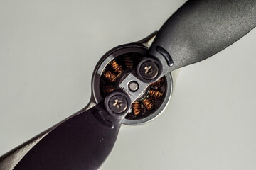 Close-up drone propeller electric motor macro technology metallic detail machine © Didot Studio