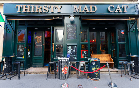 The Thirsty Mad Cat is sport bar located in Paris s Second district , close to famous Parisian attractions such as the Palais Royal and Les Halles neighborhood.