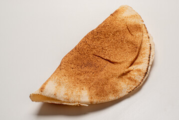 Pão Pita, pão sirio tipo envelope que pode ser consumido como sanduiche. Comida árabe

