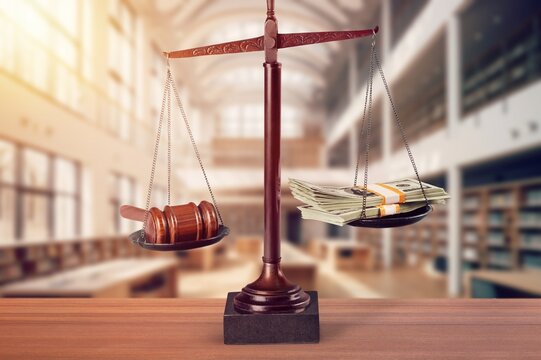 ZeugnisgeldBilder StockFotos & Videos. Adobe Stock