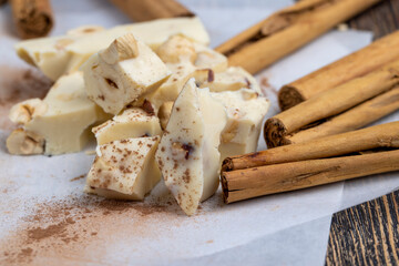 homemade white chocolate with cinnamon and nuts