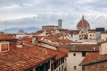 Fototapeta na wymiar View of the rooftops in the center of Florence